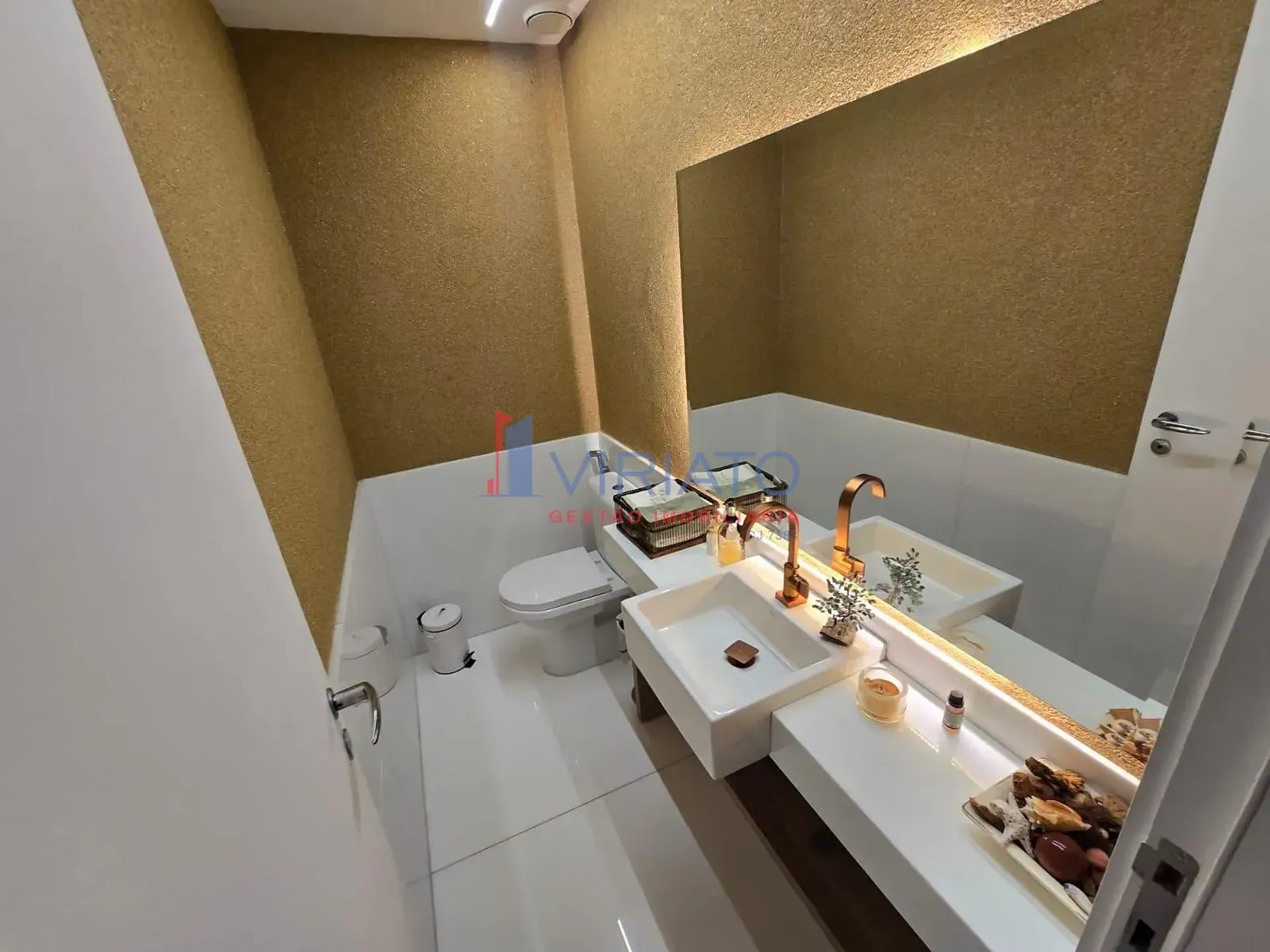 Furnished apartment with 4 bedrooms and 5 bathrooms — photo 8