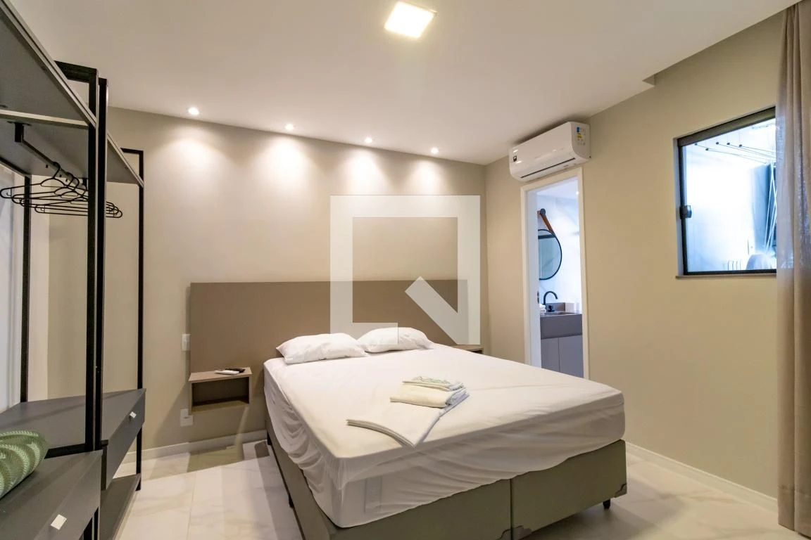 Apartamento mobiliado com 2 quartos e piscina no condomínio — photo 24