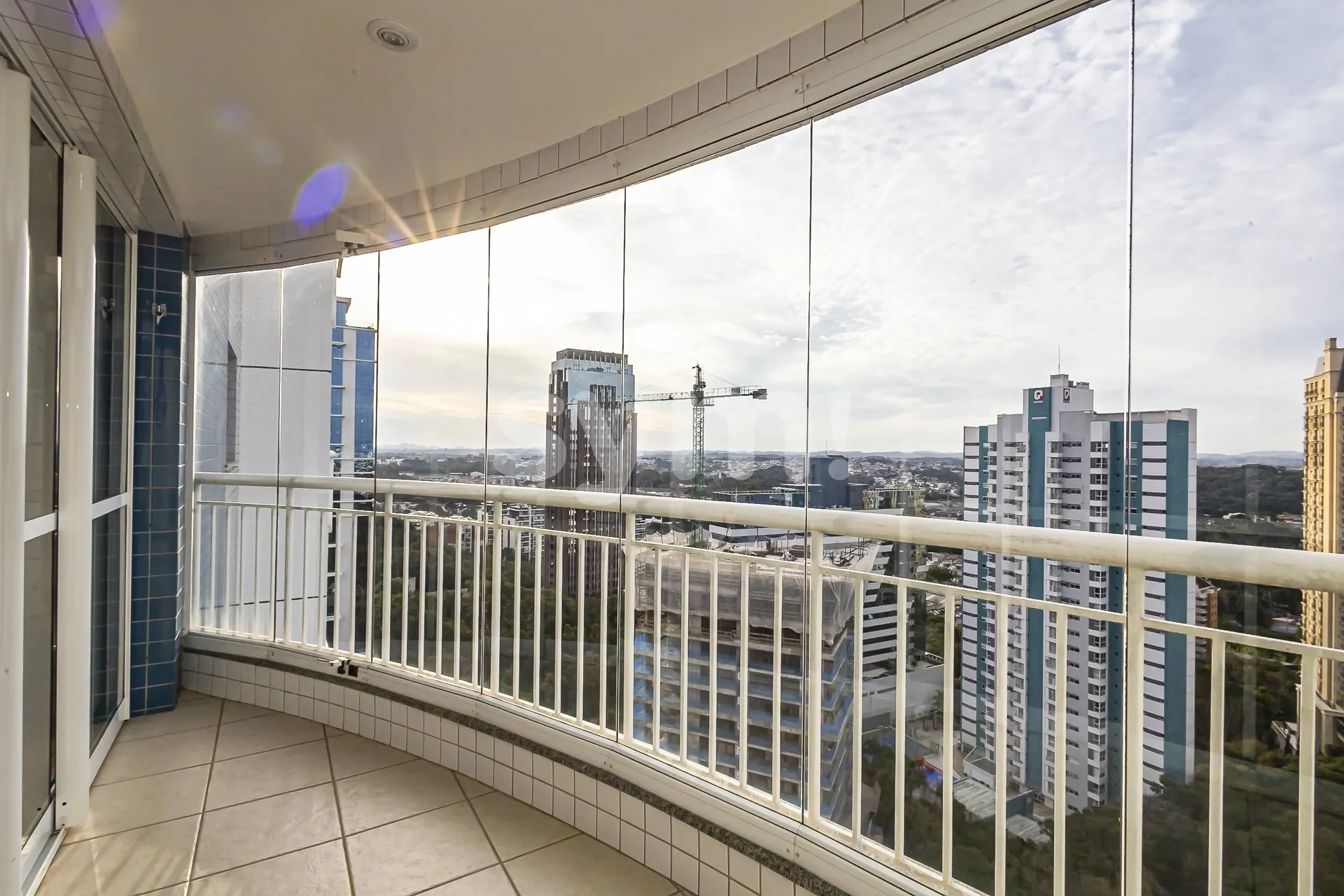 3-bedroom apartment with private BBQ on balcony — photo 6