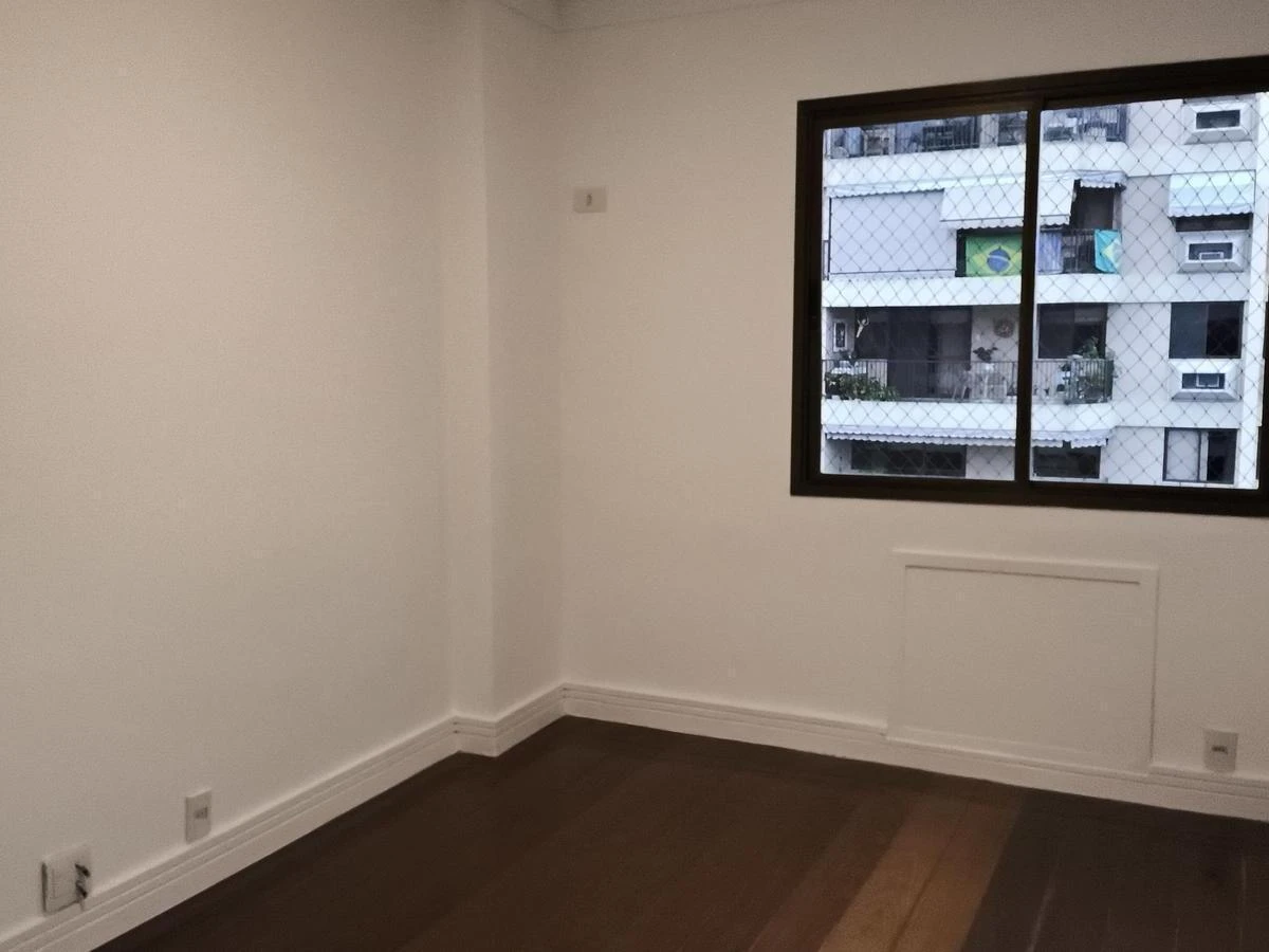 Apartamento de 140 m² com varanda fechada e 3 quartos — photo 4