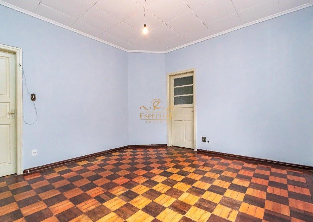 Bañera y 3 dormitorios: casa de 145 m² — photo 26