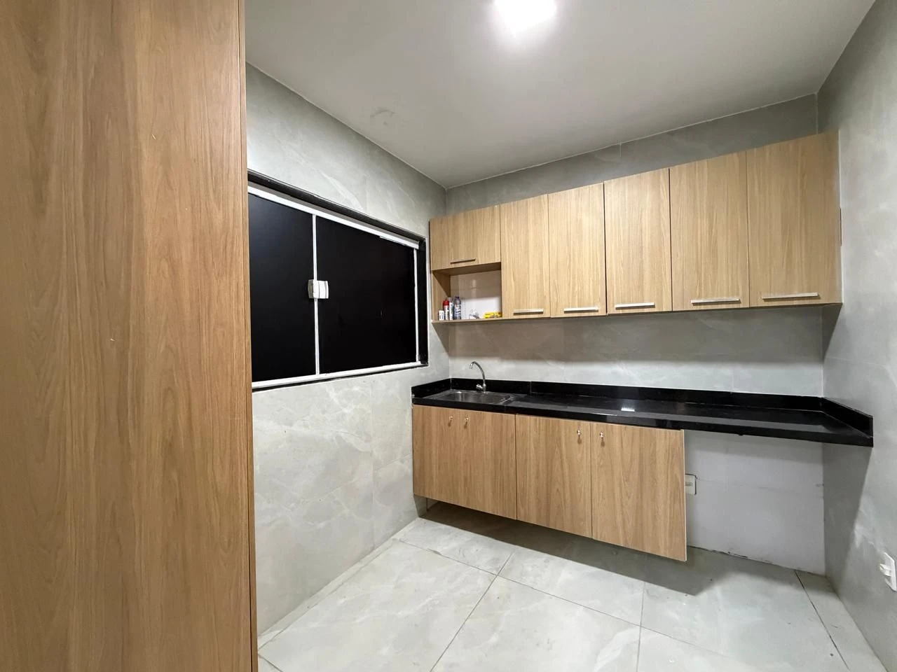 Casa em condomínio com 5 quartos e cozinha integrada — photo 61
