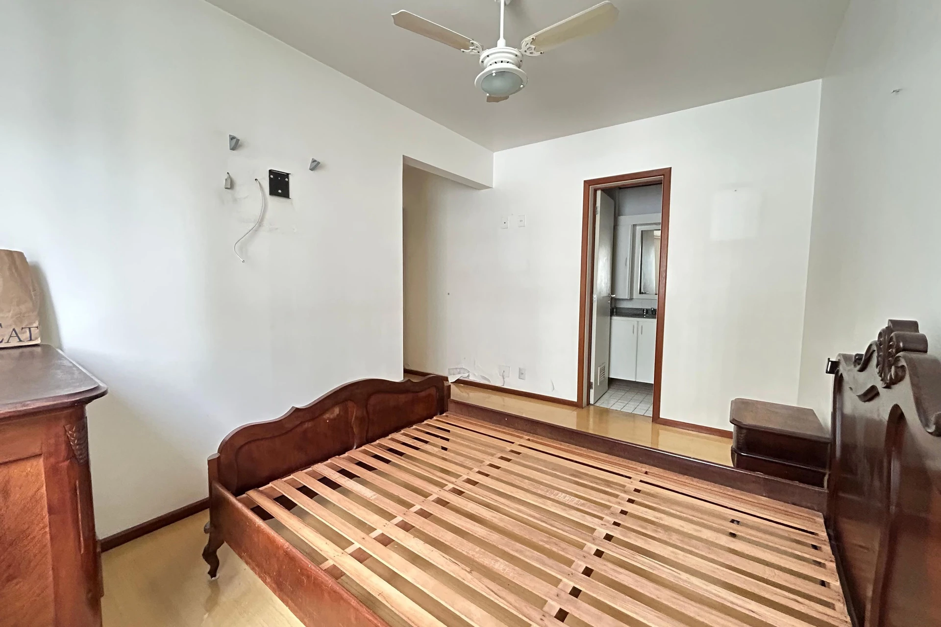 3-bedroom apartment in a building with a gym — photo 39