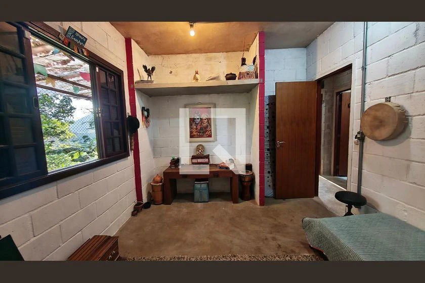 Casa mobiliada com cozinha americana, 3 quartos e jardim — photo 34