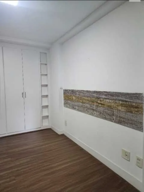 Apartment with 4 bedrooms and 5 bathrooms — photo 20