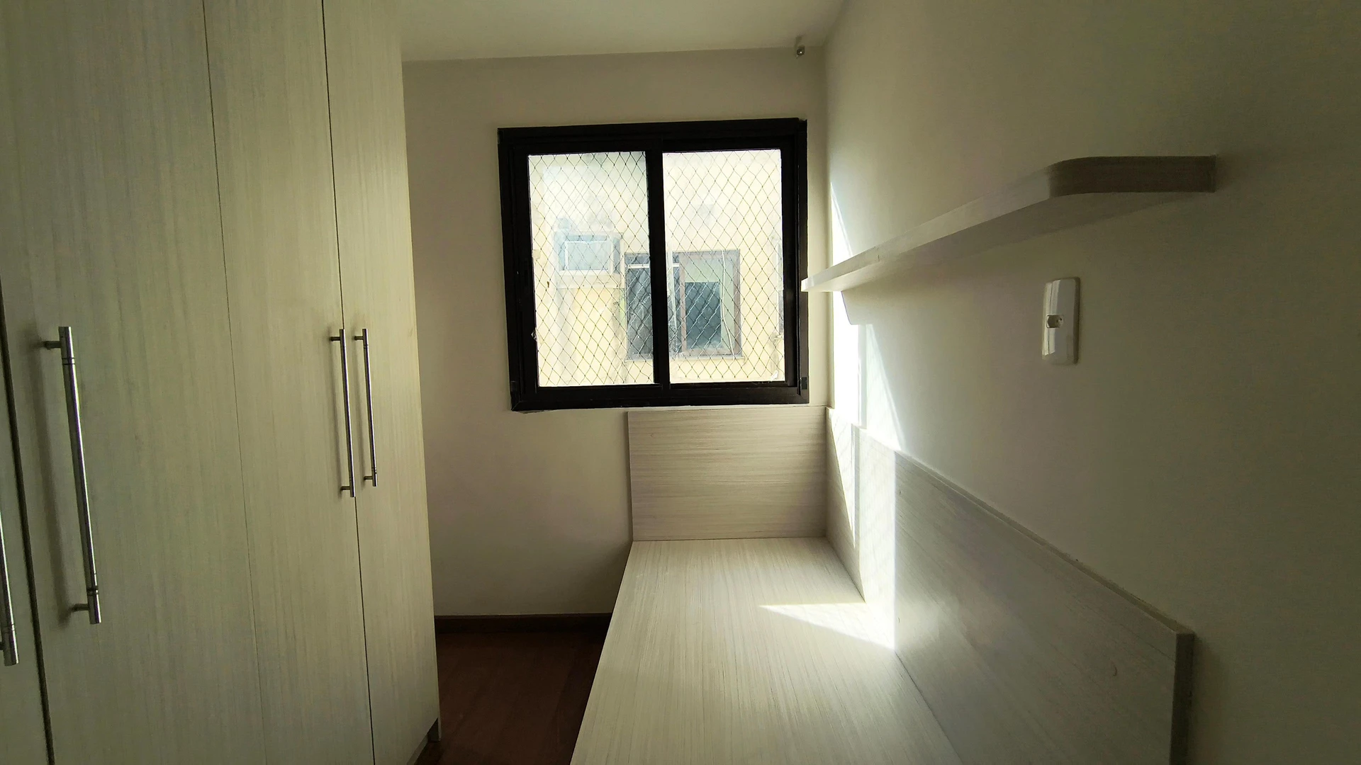 Apartment with 3 en-suite bedrooms and 5 baths, 2 parking — photo 31