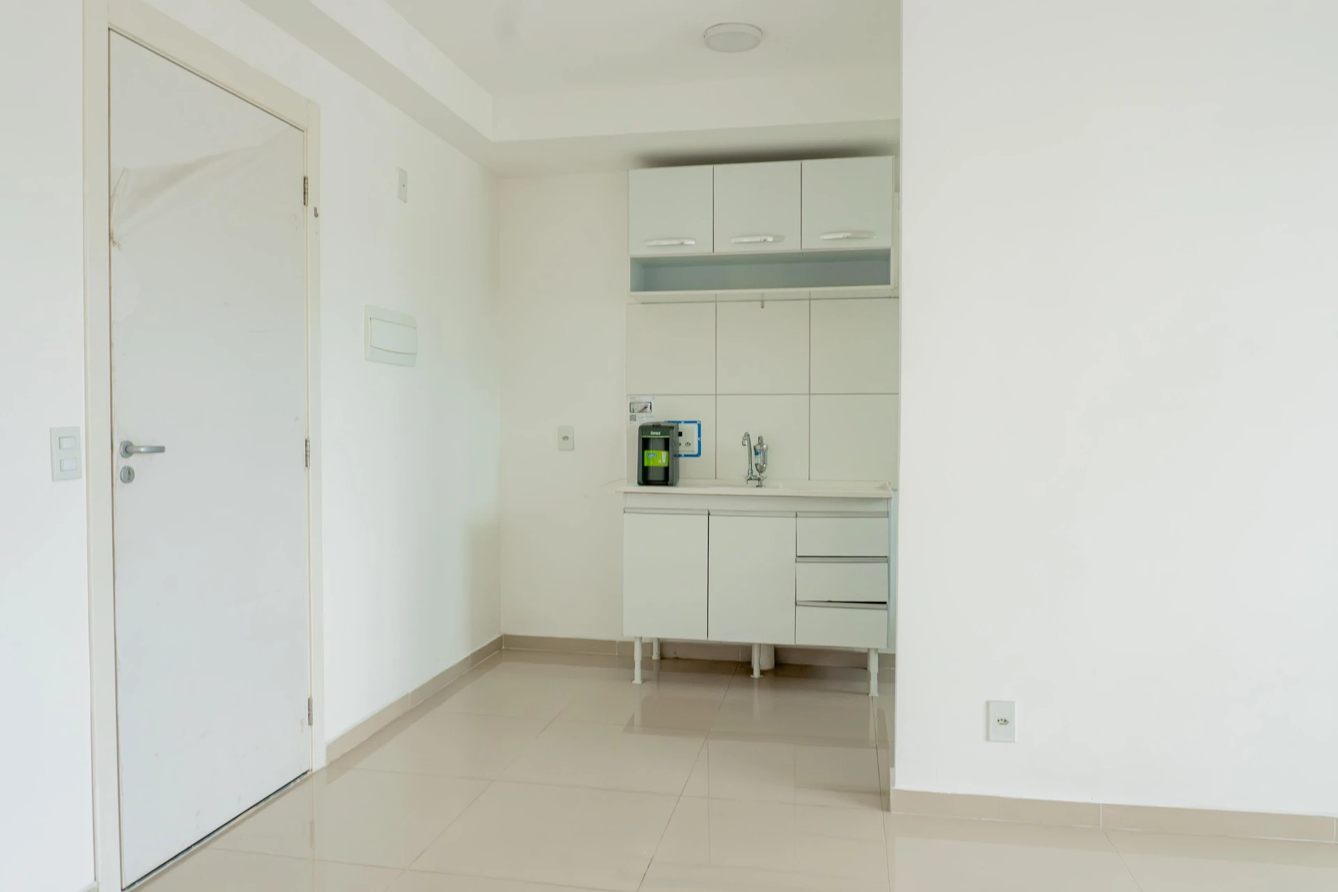2-bedroom apartment with a mountain view in Rio de Janeiro — photo 27