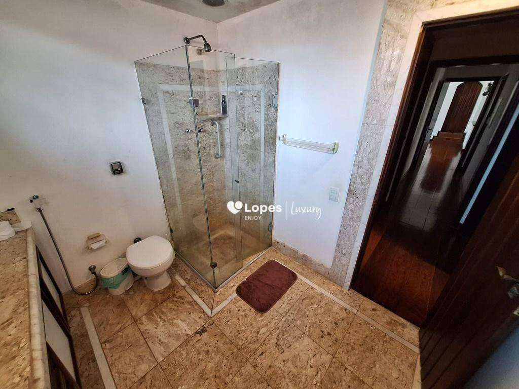 Casa com 6 quartos e 720 m² com piscina e sauna — photo 21