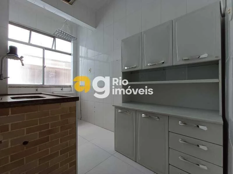 1 quarto e piso de madeira ou laminado: apartamento de 40 m²
