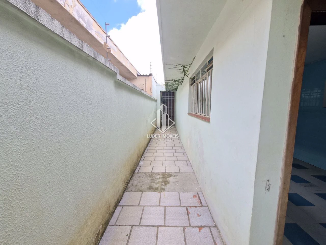 4-bedroom house with a garden in Curitiba — photo 10