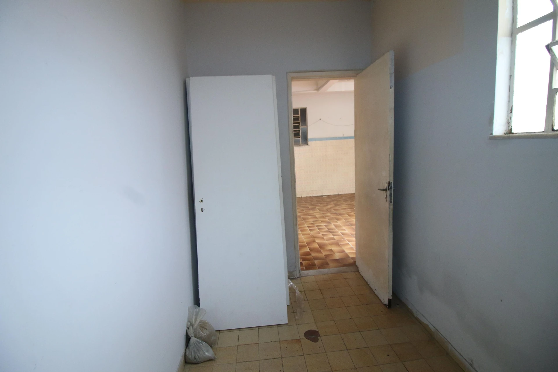 Rental apartment with 2 bedrooms and a private garden — photo 10