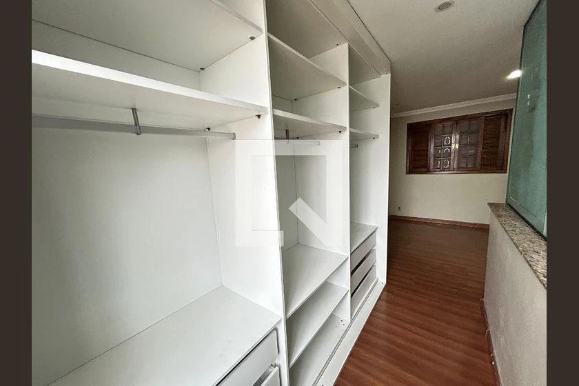 Casa com 3 quartos, suíte e cozinha a gás, 200 m² — photo 24