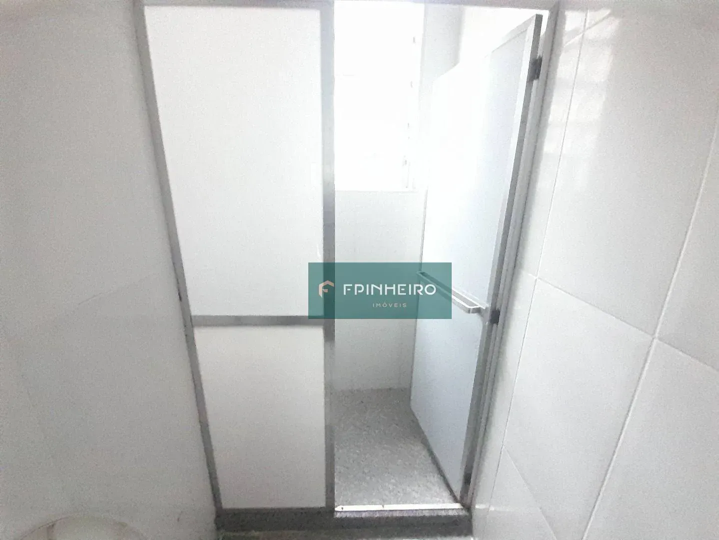 Casa com 2 dormitórios, 1 banheiro e varanda — photo 28