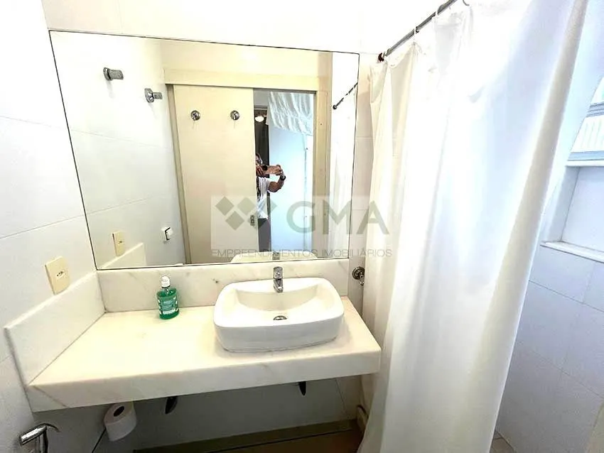 Furnished 2-bedroom apartment with open-plan gas kitchen — photo 14