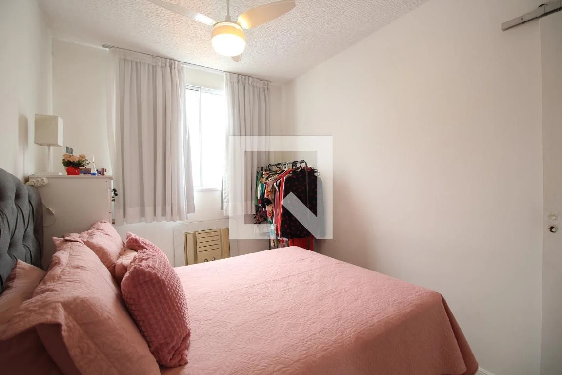 Furnished apartment with open-plan kitchen and 2 bedrooms — photo 11