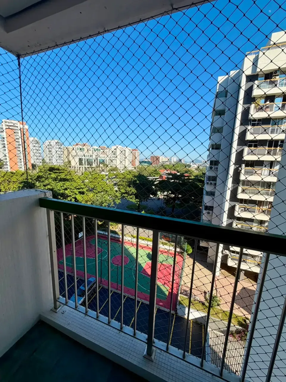 Furnished apartment with 3 bedrooms and 2 bathrooms — photo 2
