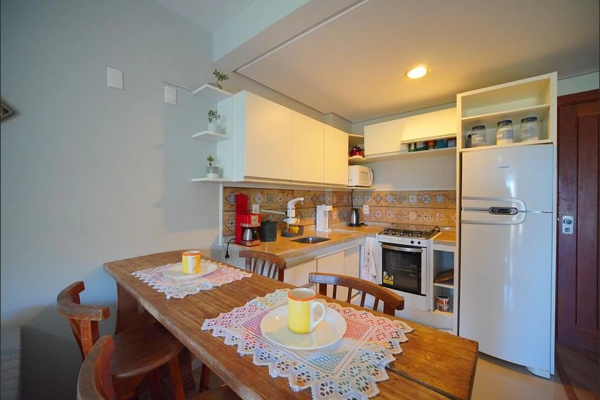 Furnished 1-bedroom apartment with gas open-plan kitchen — photo 12