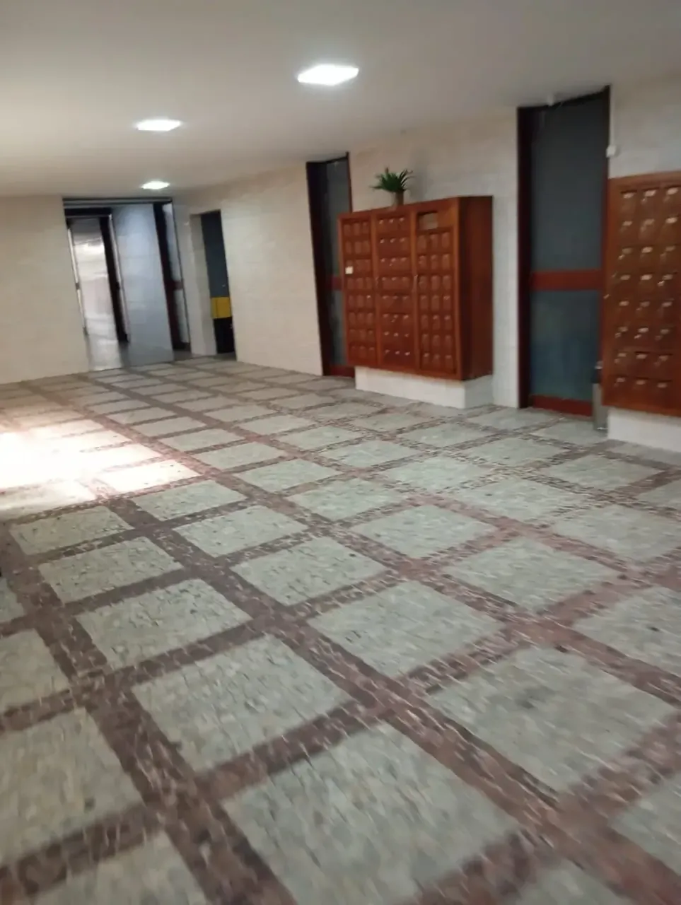 3-bedroom apartment with 2 bathrooms and no parking — photo 16