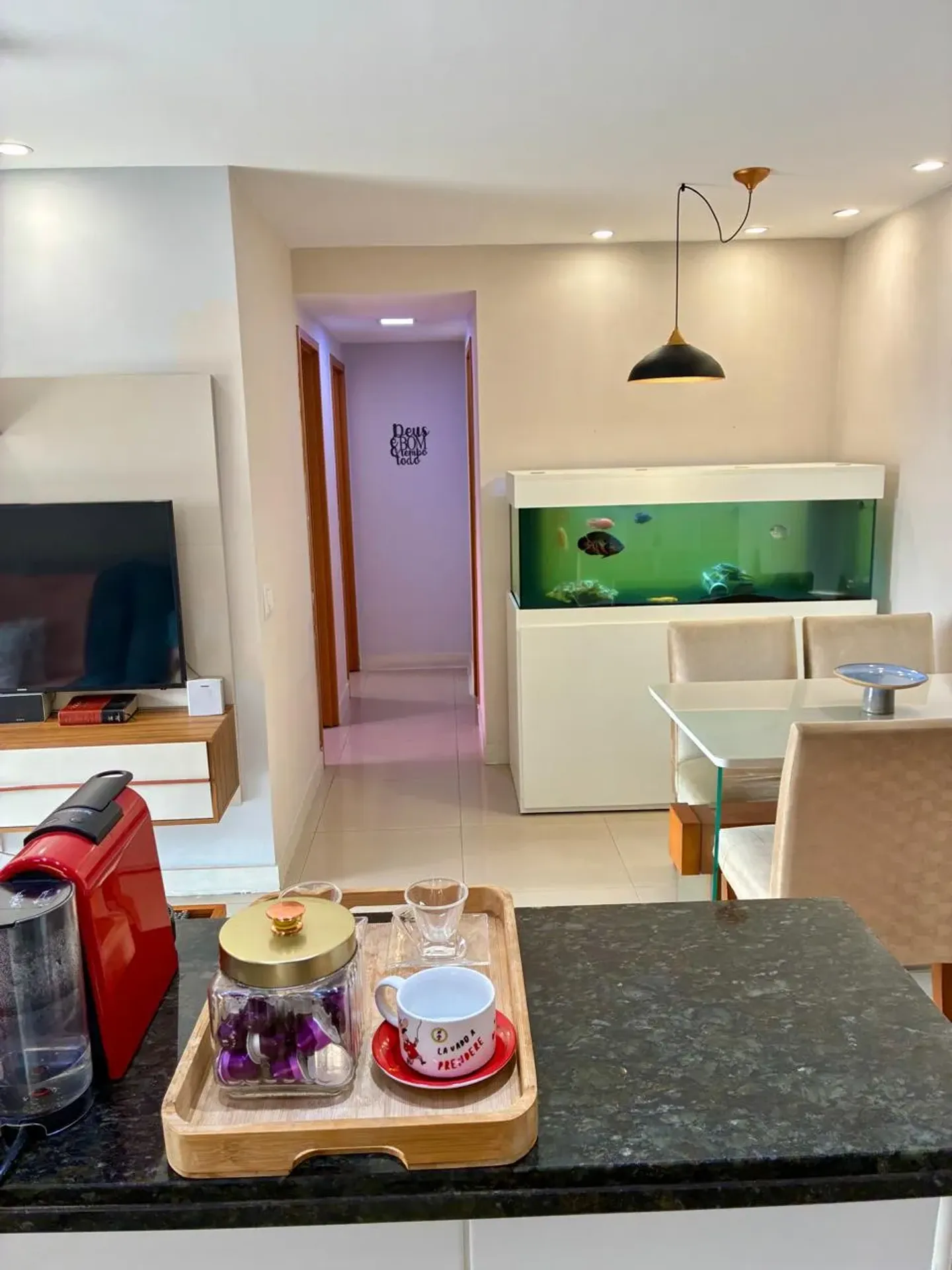 Furnished 2-bedroom apartment with en-suite and parking — photo 34