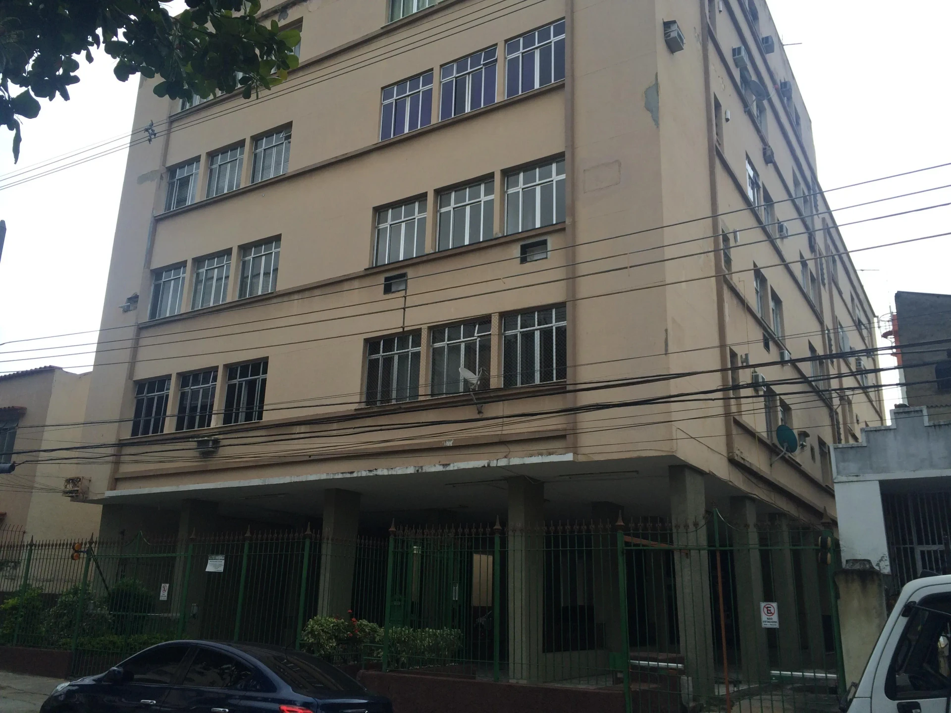 60 m² apartment with 2 bedrooms and 2 bathrooms — photo 3