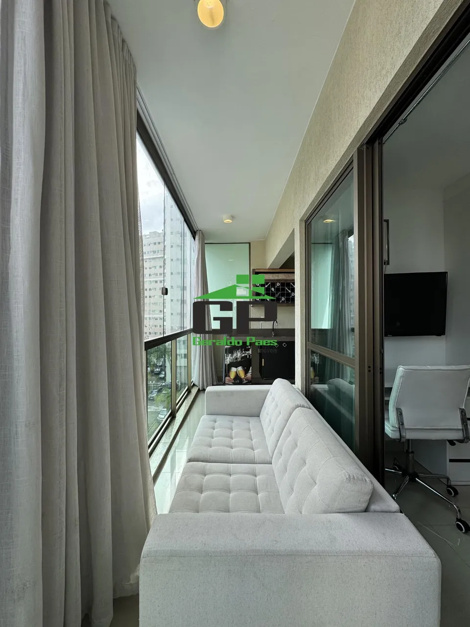 Apartamento de 3 quartos com cozinha americana e varanda — photo 20