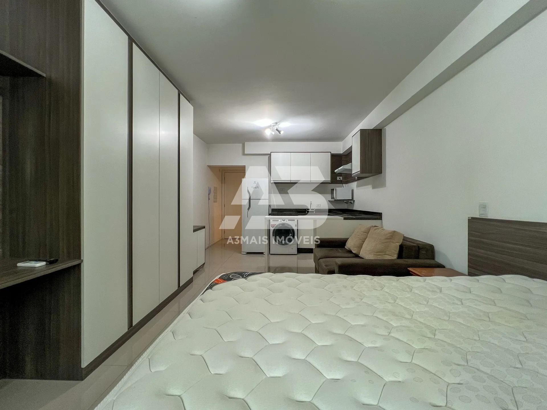 Furnished studio, 30 m², with a washing machine — photo 3
