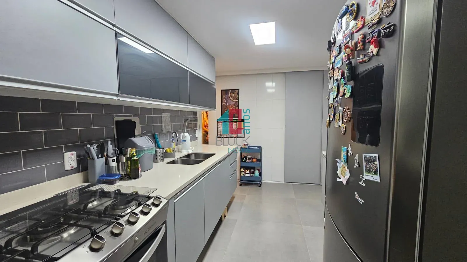 Apartamento mobiliado, 147 m², com janelas do piso ao teto — photo 41