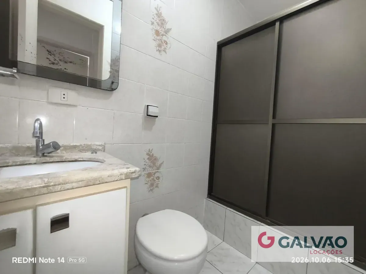 Apartment on the 3rd floor with wood or laminate floors — photo 7