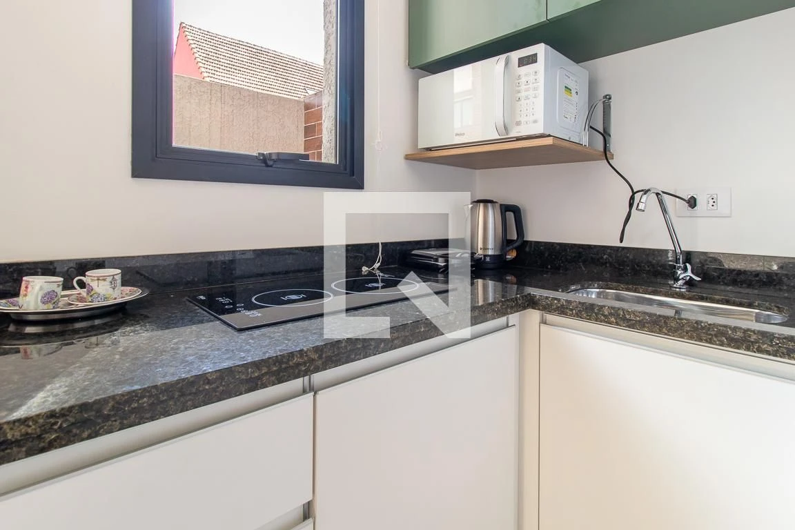 28 m² studio with a washing machine and a home office — photo 26