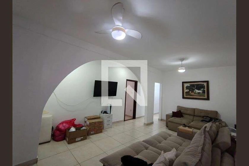 Furnished house with 5 bedrooms and 631 m² — photo 8