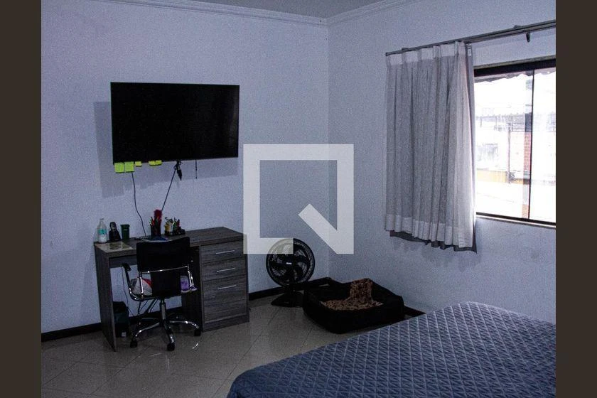 Casa de 4 dormitorios con espacio de home office — photo 33