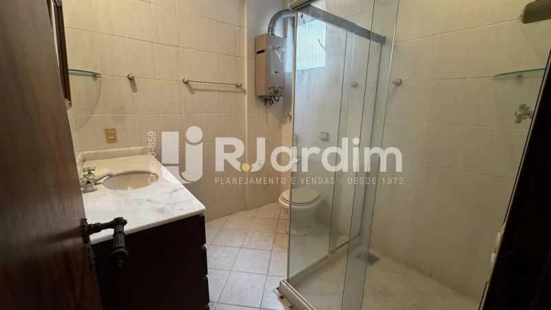 Apartamento de 240 m² com 3 quartos e vista marcante — photo 18