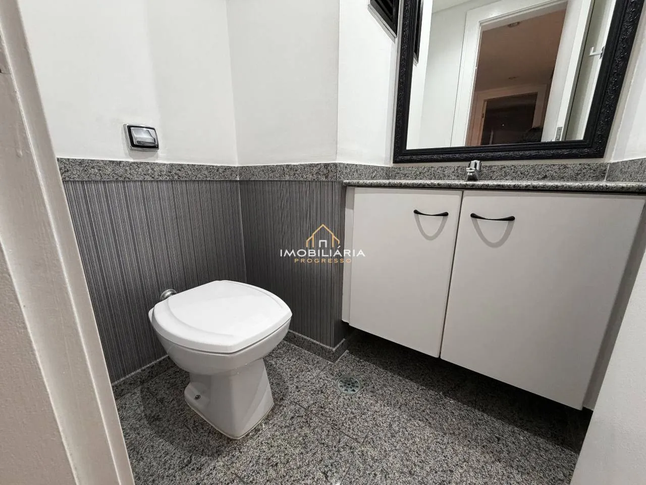 3-bedroom apartment with a home office in Curitiba — photo 5