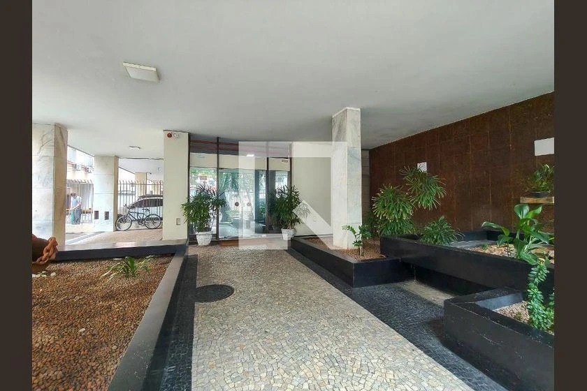 2-bedroom apartment with balcony and 75 m² — photo 37