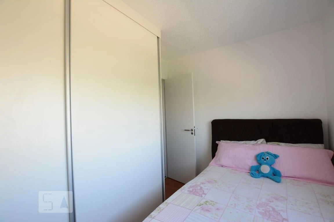 Furnished 2-bedroom apartment with open-plan kitchen — photo 9