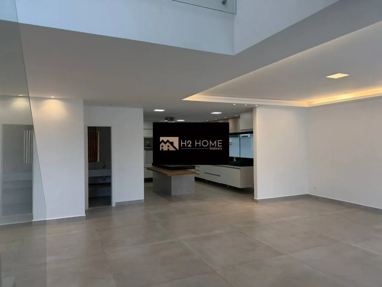 Garden in a 4-bedroom house, 290 m² — photo 44