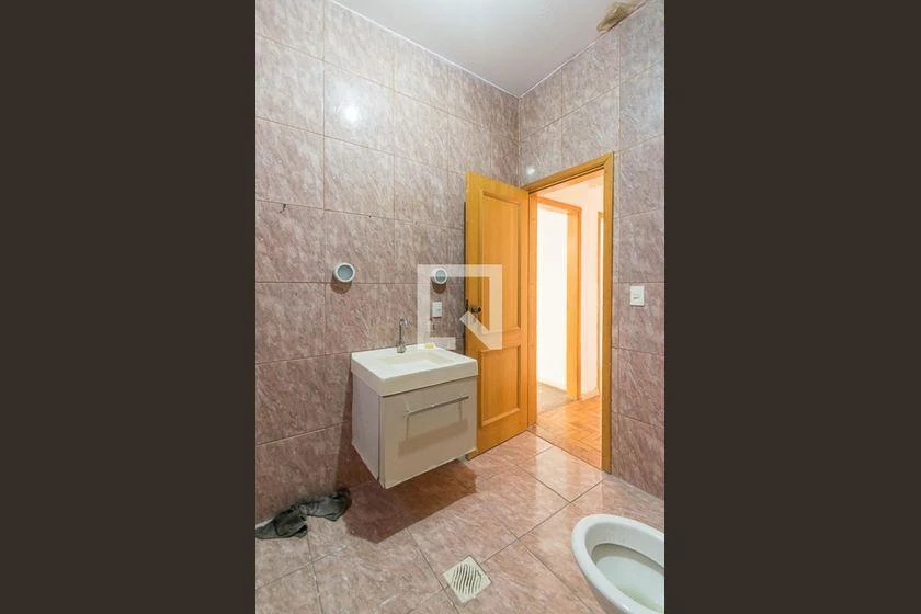 Unfurnished apartment with 1 bedroom and 1 bathroom — photo 37