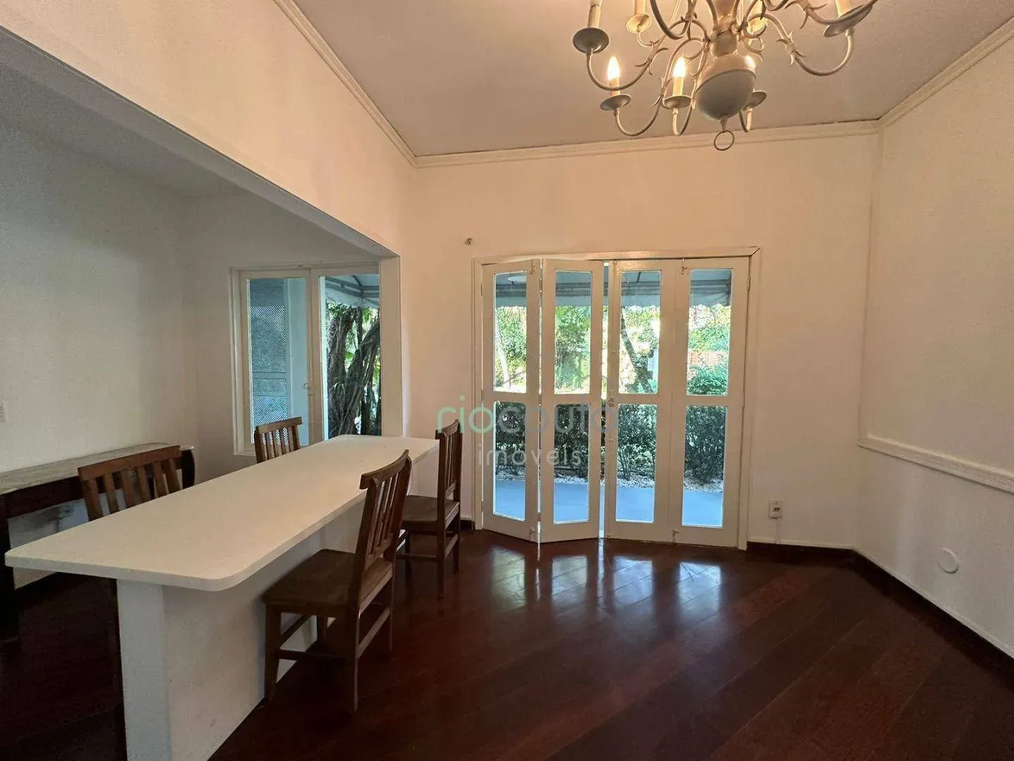 Casa com 5 quartos, 990 m² e 2 vagas, perto das janelas — photo 7