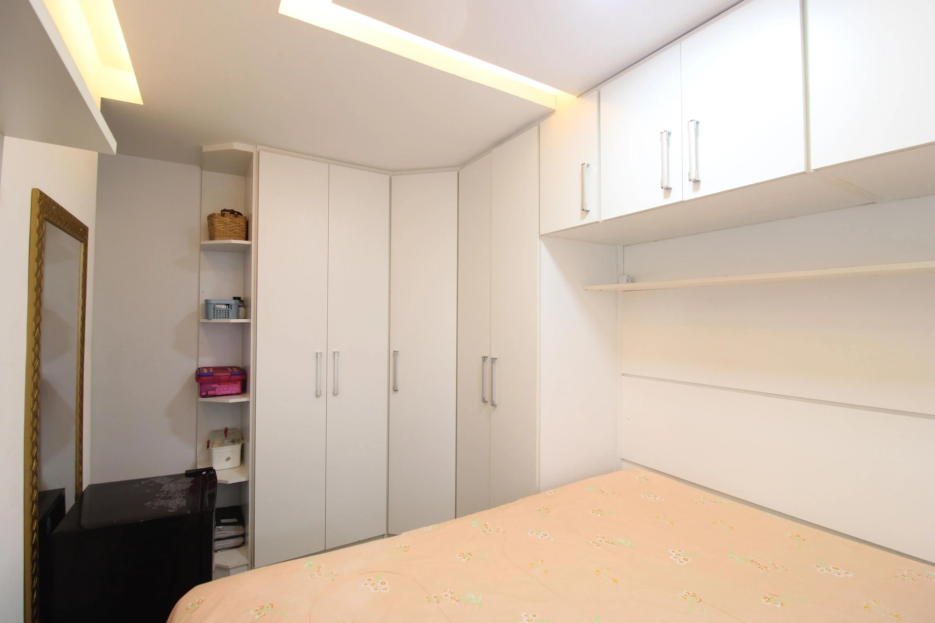 Furnished 2-bedroom apartment with a balcony — photo 7