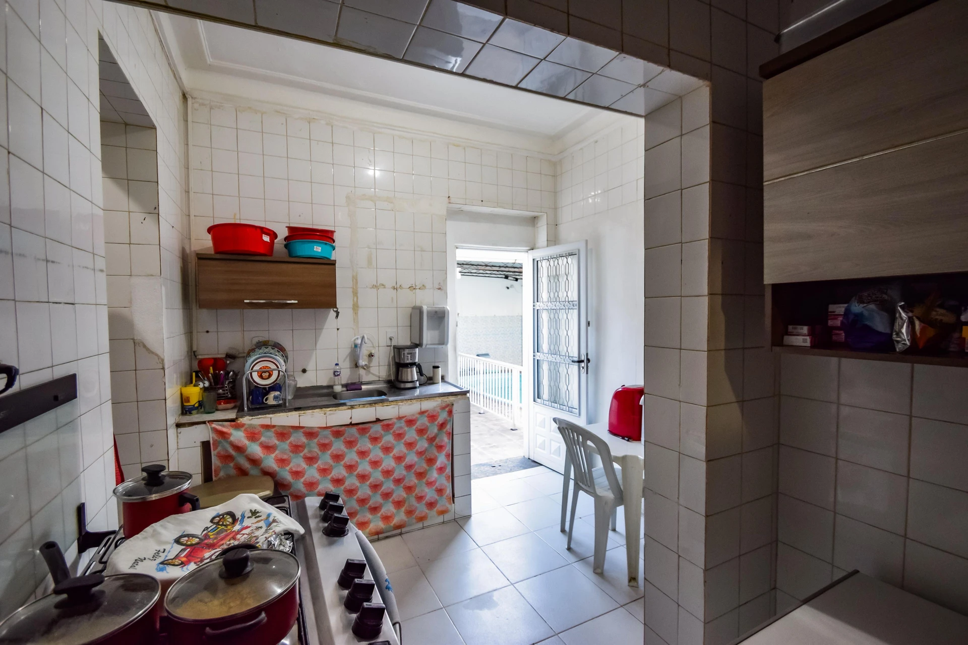 Furnished house with 4 bedrooms and 4 bathrooms — photo 38
