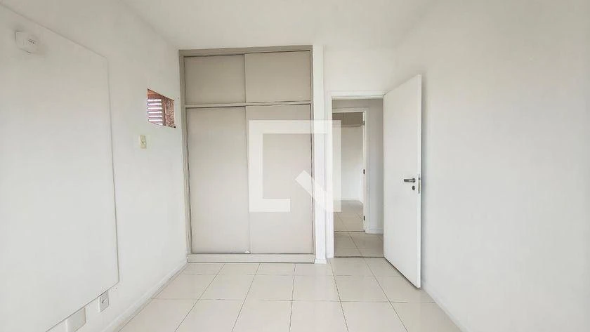87 m² apartment with a bathtub and floor-to-ceiling windows — photo 27