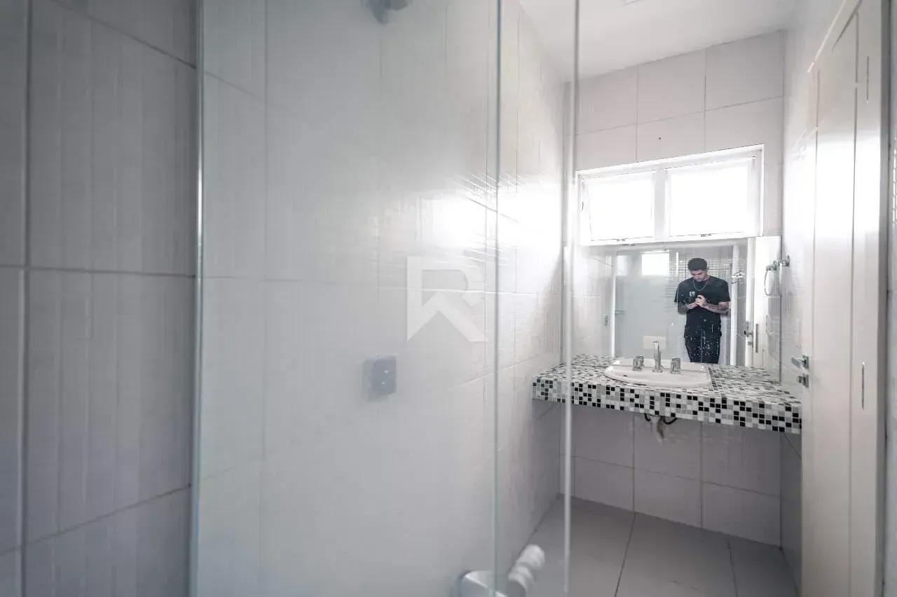 Casa con 4 suites y balcón con parrilla, 464 m² — photo 34