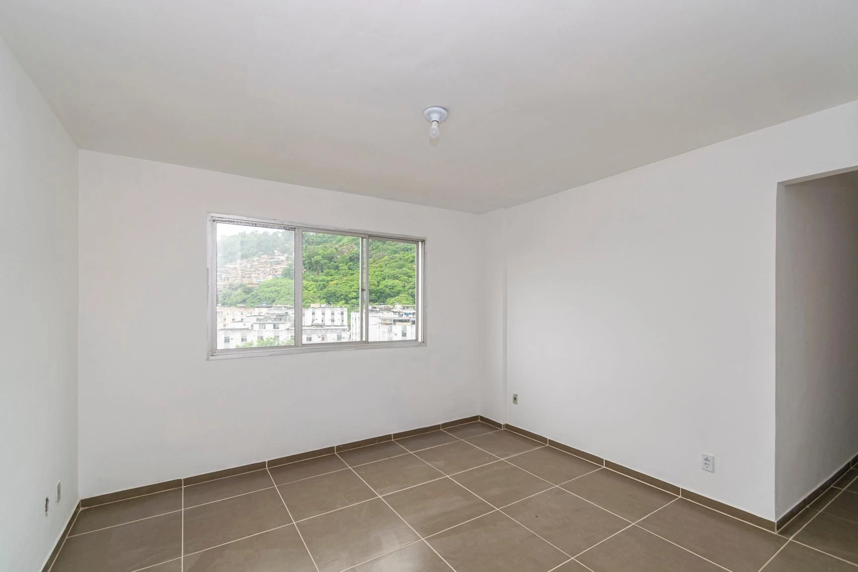 2-bedroom apartment with a mountain view in Rio de Janeiro — photo 6