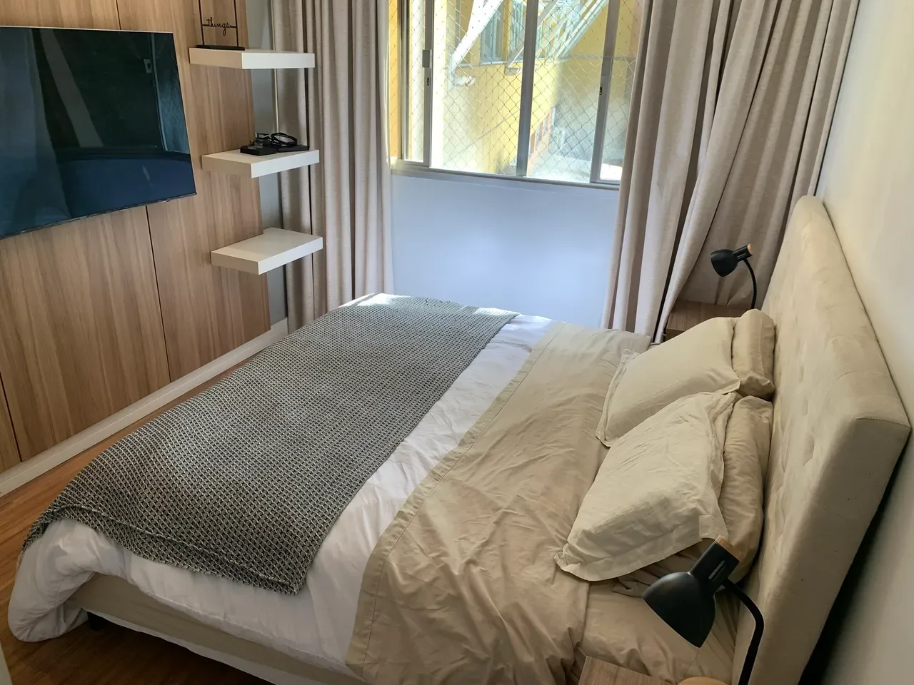 Furnished apartment with open-plan kitchen and 4 bedrooms — photo 34