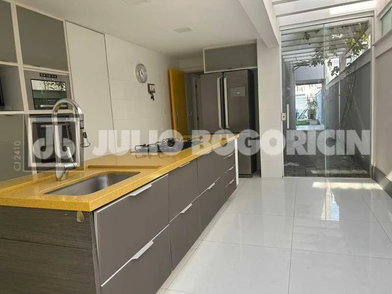 Casa amueblada de 370 m² con 5 dormitorios y cocina a gas — photo 5