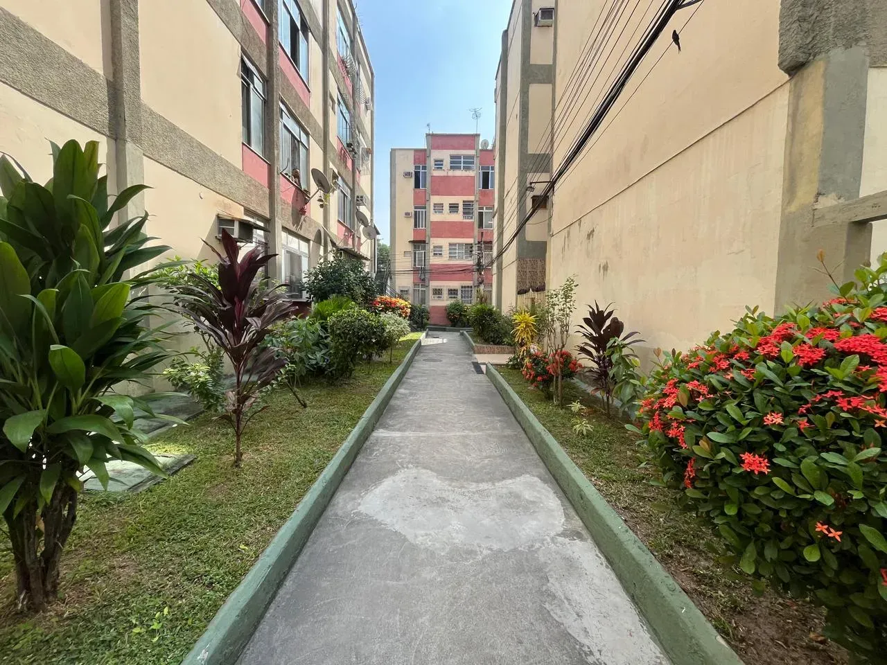 Unfurnished apartment with 1 bedroom and 1 bathroom — photo 27