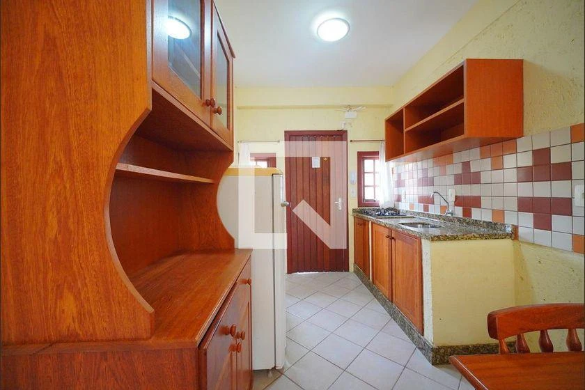 Меблированный дом с 2 спальнями и кухней на газу — photo 2