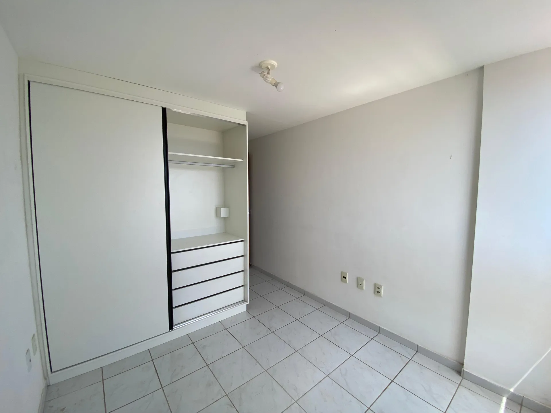 3-bedroom apartment in a building with a sauna — photo 2
