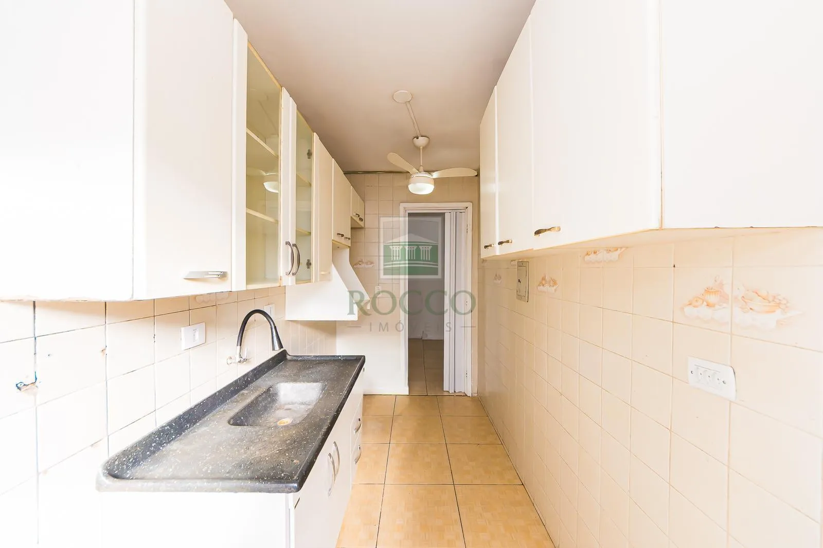 2-bedroom apartment with a glass shower enclosure on the 7th floor — photo 17