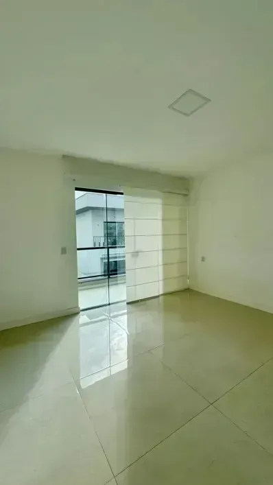 Casa com 5 suítes e piscina externa no condomínio — photo 40